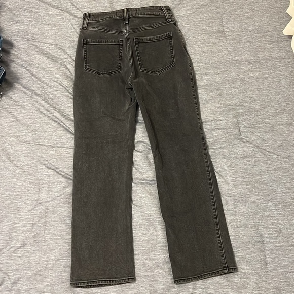 Hollister Ultra High Rise Dad Jean - Picture 2 of 3